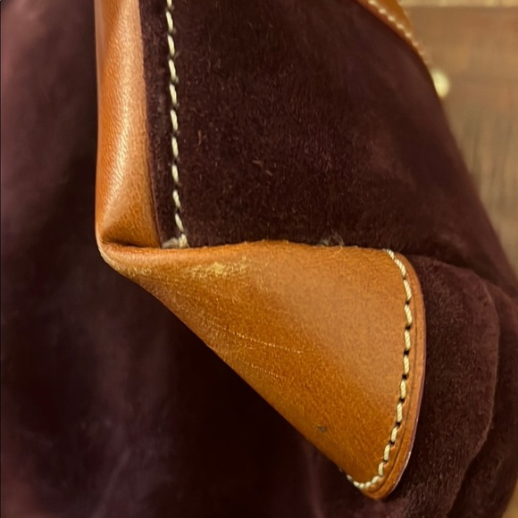 Dooney & Bourke Burgundy Fall Suede Leather Women's Bag and Matching Wallet Set - Picture 11 of 14